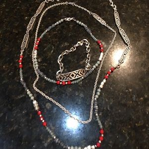 (FastForward) premier jewelry necklace. Like new.